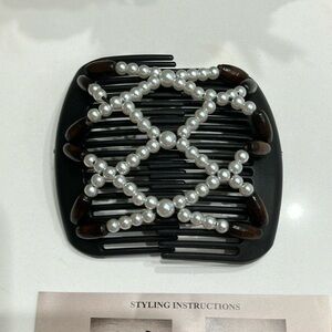 NWOT Hand Made Pearl Hair Comb For Long Hair